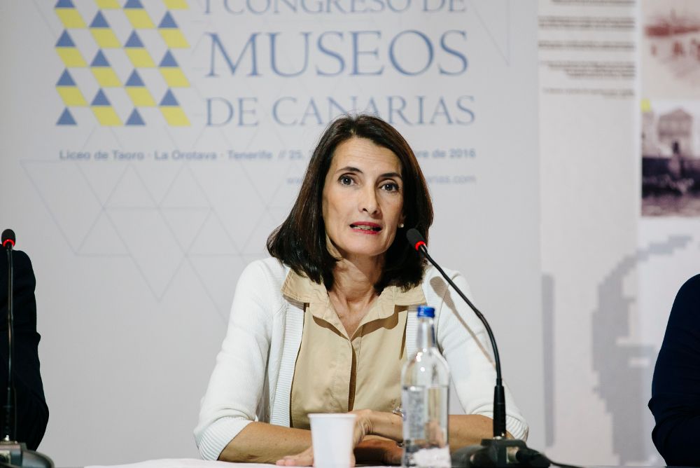 María Teresa Lorenzo en su estapa de consejera del Gobierno de Canarias.