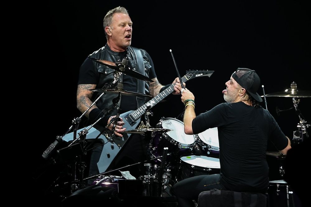 El cantante James Hetfield y el baterista Lars Ulrich.