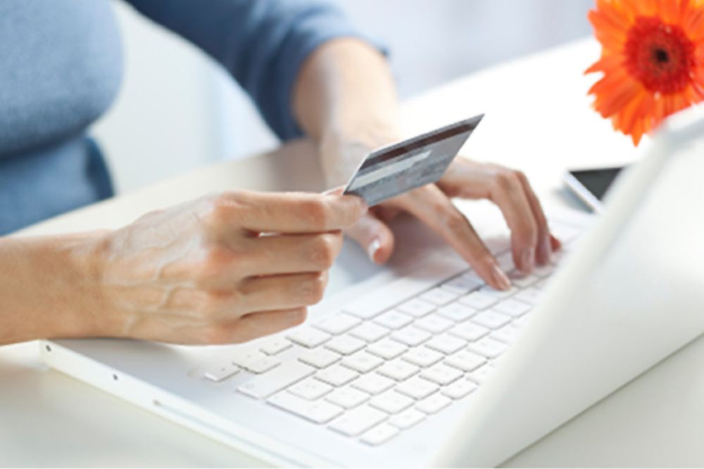 La morosidad proviene en parte del uso de las tarjetas de crédito por encima de las posibilidades del cliente.