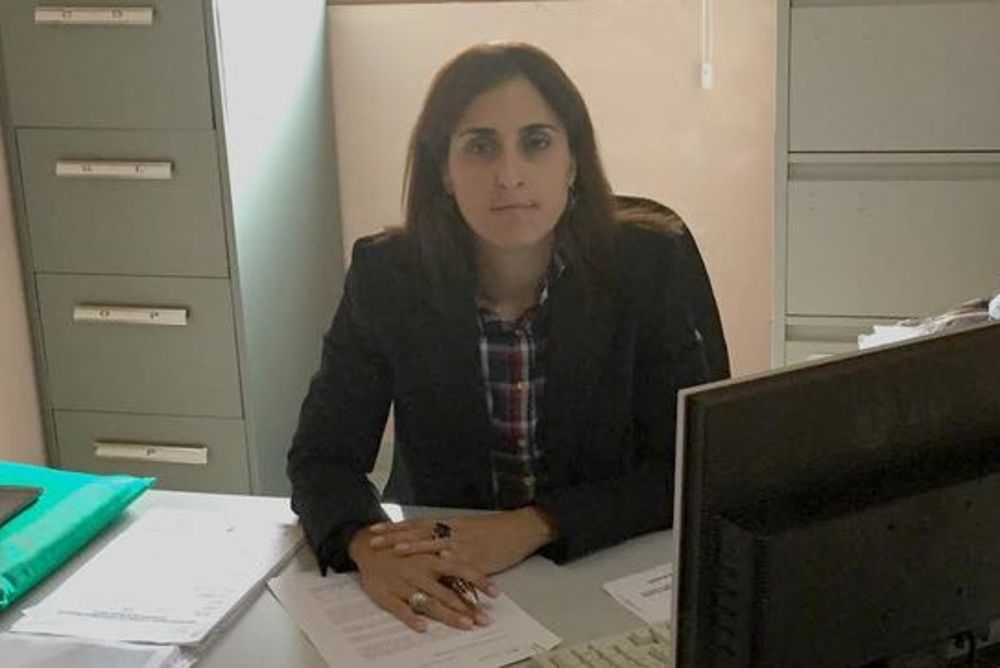 Rocío Rocha, concejal de Servicios Sociales de Garafía, apoya el equipo de menores.
