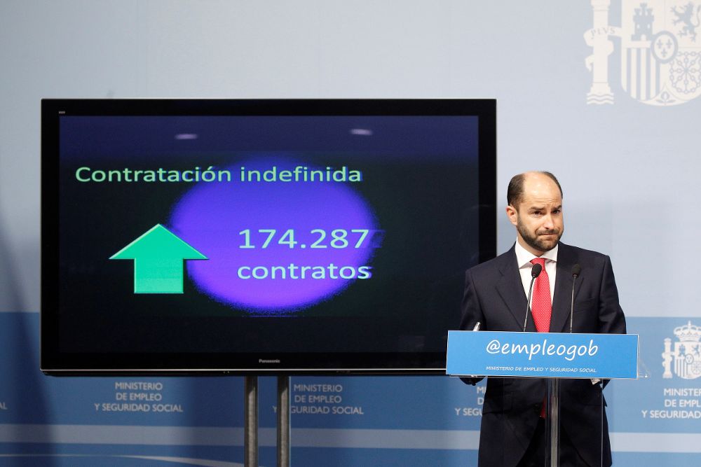El secretario de Empleo, Pablo Riesgo, durante la rueda de prensa que ofreció junto al secretario de Seguridad Social, Tomás Burgos.