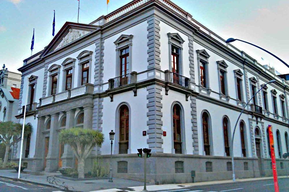 Vista de la sede principal del Ayuntamiento de Santa Cruz de Tenerife.