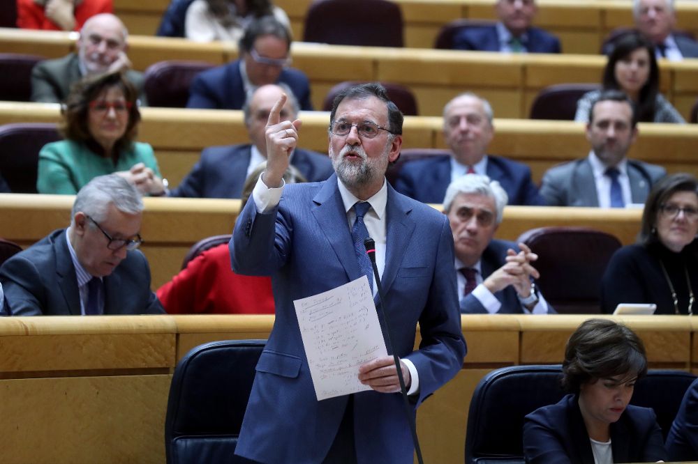 El presidente del Gobierno, Mariano Rajoy, interviene en la sesión de control al Ejecutivo, esta tarde en el pleno del Senado.