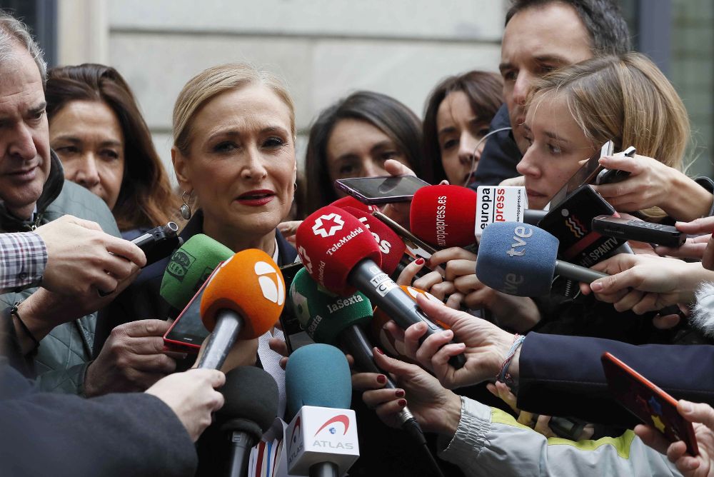 Cristina Cifuentes, ayer, a la salida de su comparecencia para declarar por la financiación del PP.