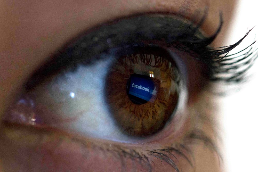 La red social se enfrenta a varias multas multimillonarias por la fuga de datos de 50 millones de usuarios.