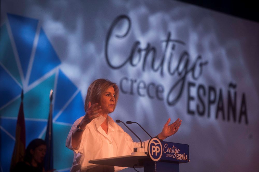 María Dolores de Cospedal, durante su intervención, hoy, en la inauguración de la Convención Nacional del PP que se celebra este fin de semana en Sevilla.
