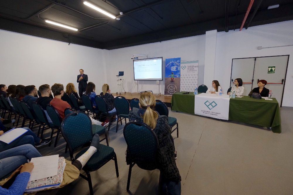 Reunión de afectados de fibrosis quística en Canarias.