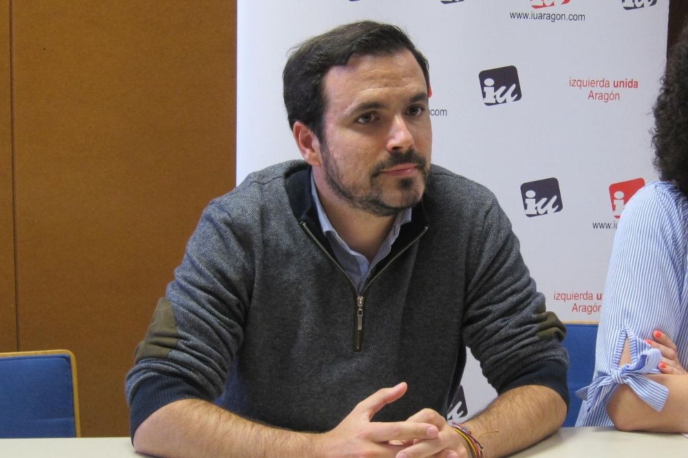 Alberto Garzón, coordinador federal Izquierda Unida, acusado de provocar el suicidio del partido.