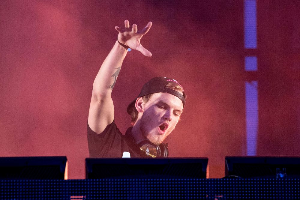 El artista y DJ sueco Avicii, durante una actuación en el festival Summerburst, en Estocolmo, Suecia, 12 de junio de 2015. 
