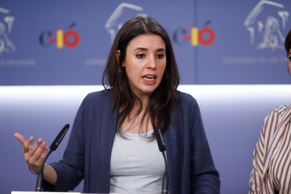 Irene Montero, portavoz de Unidos Podemos, ha defendido hoy que la casa de más de 600.000 euros que se ha comprado con Pablo Iglesias es "para vivir y no "para especular".