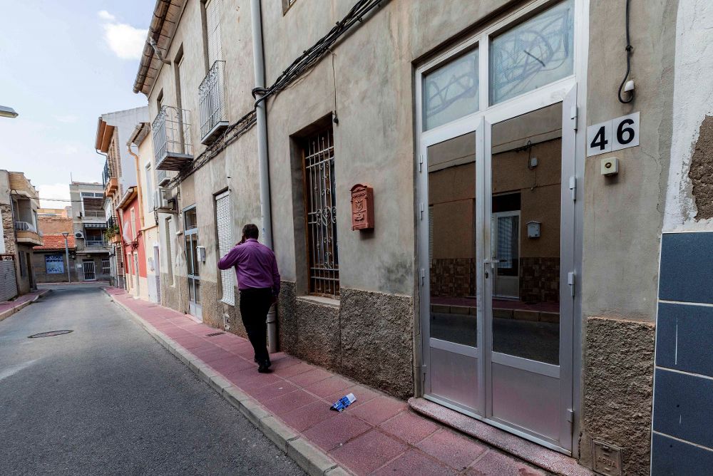 Vivienda número 46 de la calle San Antonio, de Alcantarilla, Murcia, donde se producía la detención ilegal.