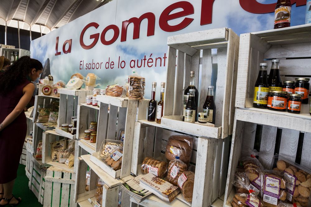 Mermeladas, mojos, miel de palma, almogrote...La Gomera dispone de una gran riqueza gastronómica.