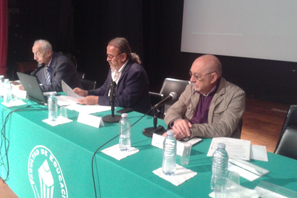 La jornada de debate de ideas para la Proposición de Ley de Memoria Históirca de Canarias tuvo lugar en La Laguna.