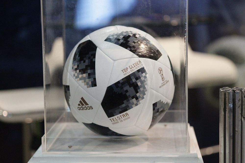 Réplica del balón oficial para el Mundial de Rusia 2018.