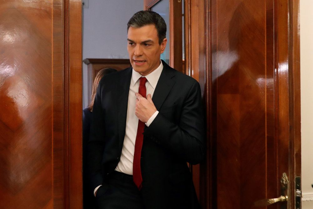 El presidente del Gobierno, Pedro Sánchez, a su llegada a la entrevista con TVE.