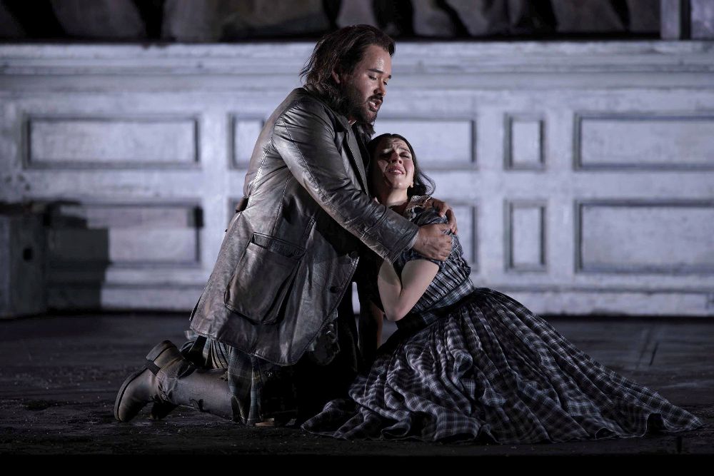 Javier Camarena, en el papel de Edgardo, y la soprano soprano Lisette Oropesa, en el de Lucía.