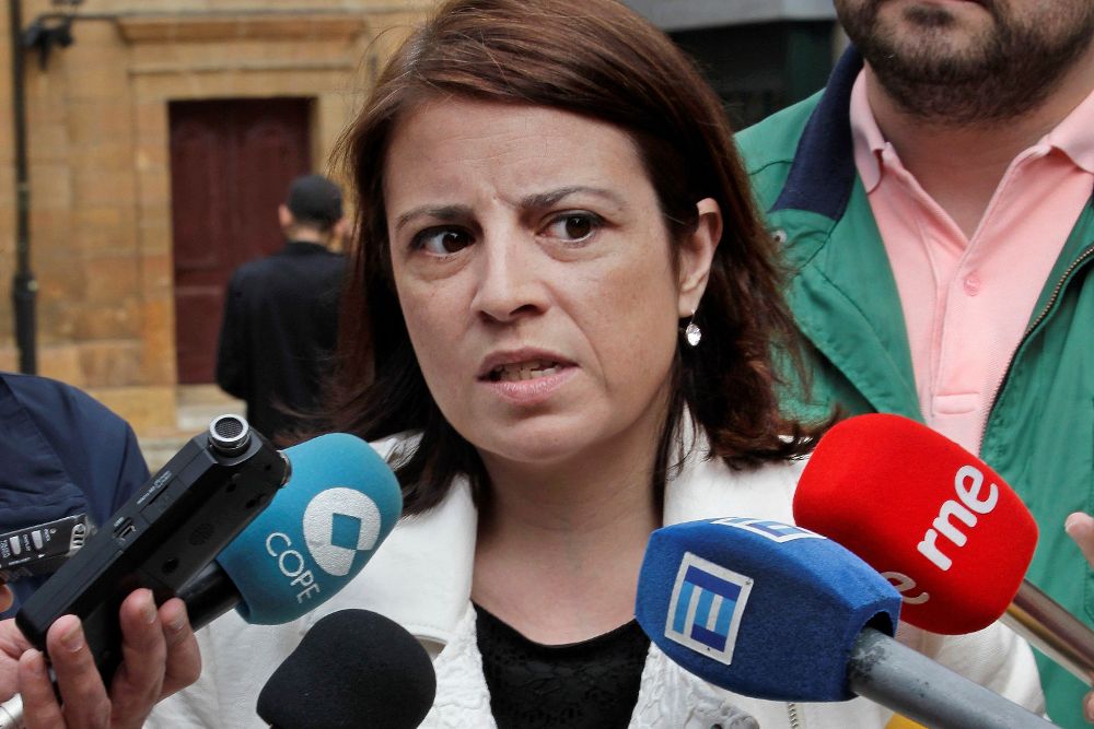 La vicesecretaria general del PSOE, Adriana Lastra, había pedido al resto de grupos parlamentarios que fueran "generosos y constructivos" para consensuar el nuevo presidente de RTVE.