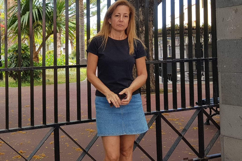 María Poggio a las puertas del parque.