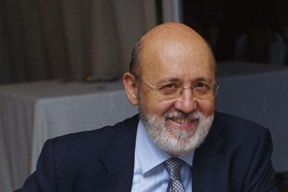 José Félix Tezanos también es presidente de la Fundación Pablo Iglesias.