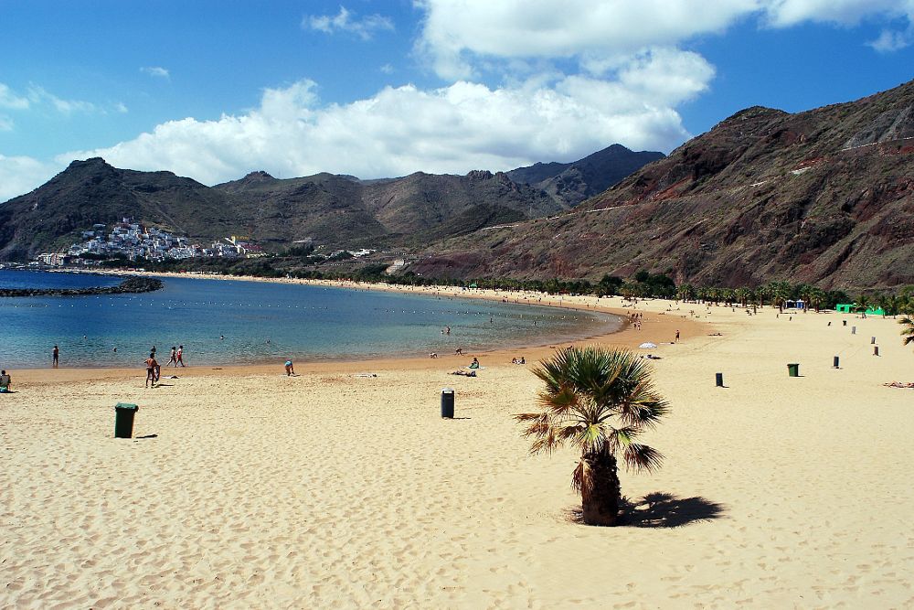 Playa de Las Teresitas.