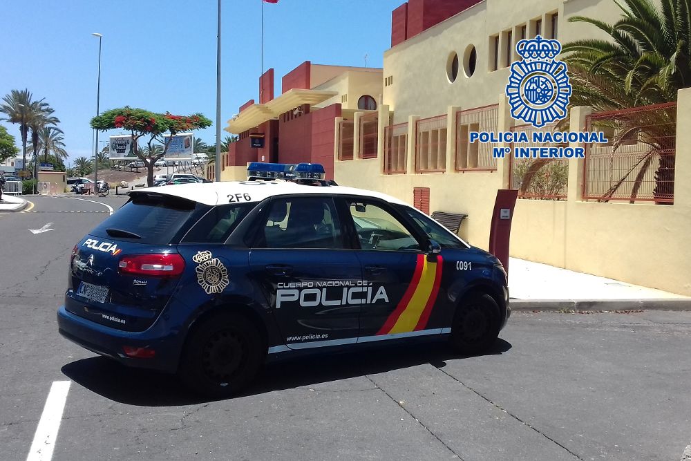 El acusado fue llevado a los calabozos de la comisaría del CNP del sur de Tenerife (en la imagen).
