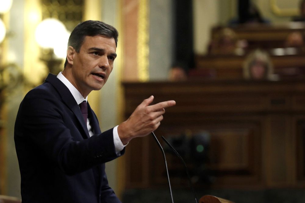 El jefe del Ejecutivo, Pedro Sánchez, durante su comparecencia a petición propia en el Congreso.