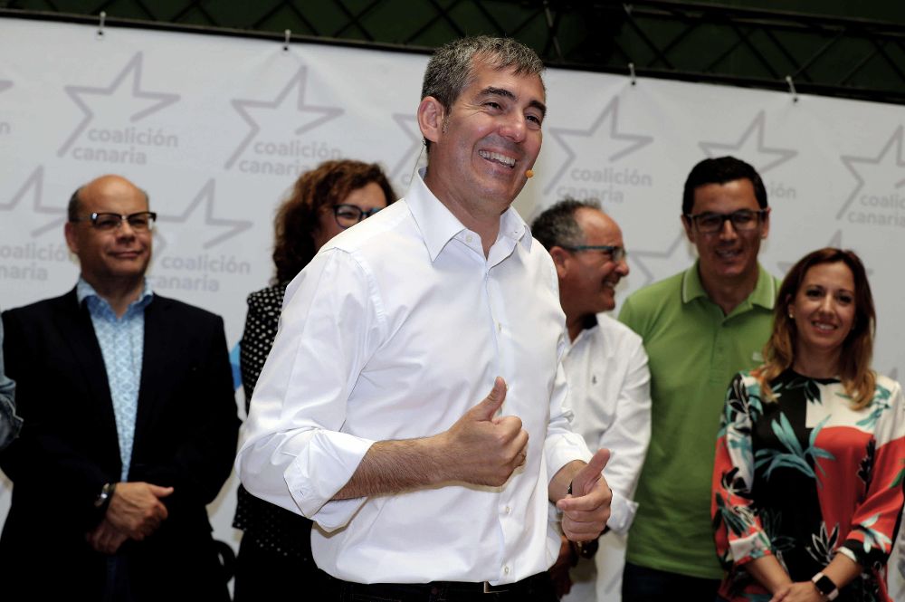 El presidente del Gobierno de Canarias, Fernando Clavijo, tras su proclamación como candidato a la Presidencia del Gobierno para las elecciones autonómicas de 2019.