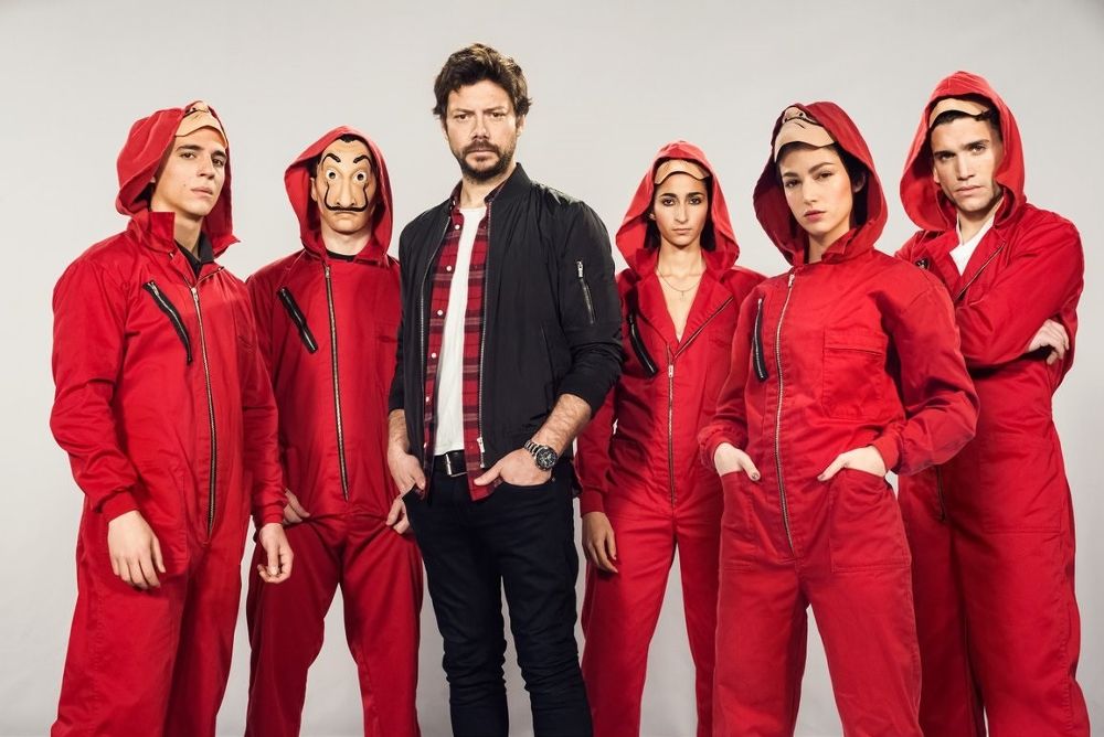Imagen de los protagonistas de 'La casa de papel', la serie en español de más éxito de Netflix.