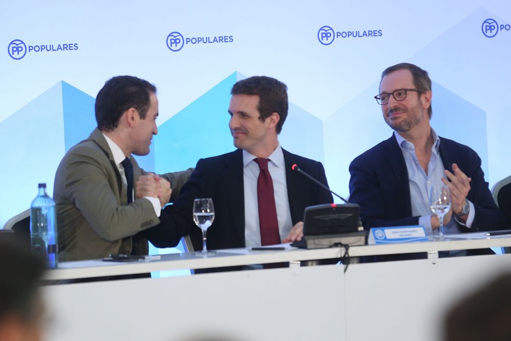 De izquierda a derecha, el nuevo secretario general del PP, Teodoro García Egea, el presidente del partido, Pablo Casado, y el nuevo secretario de Organización, Javier Maroto.