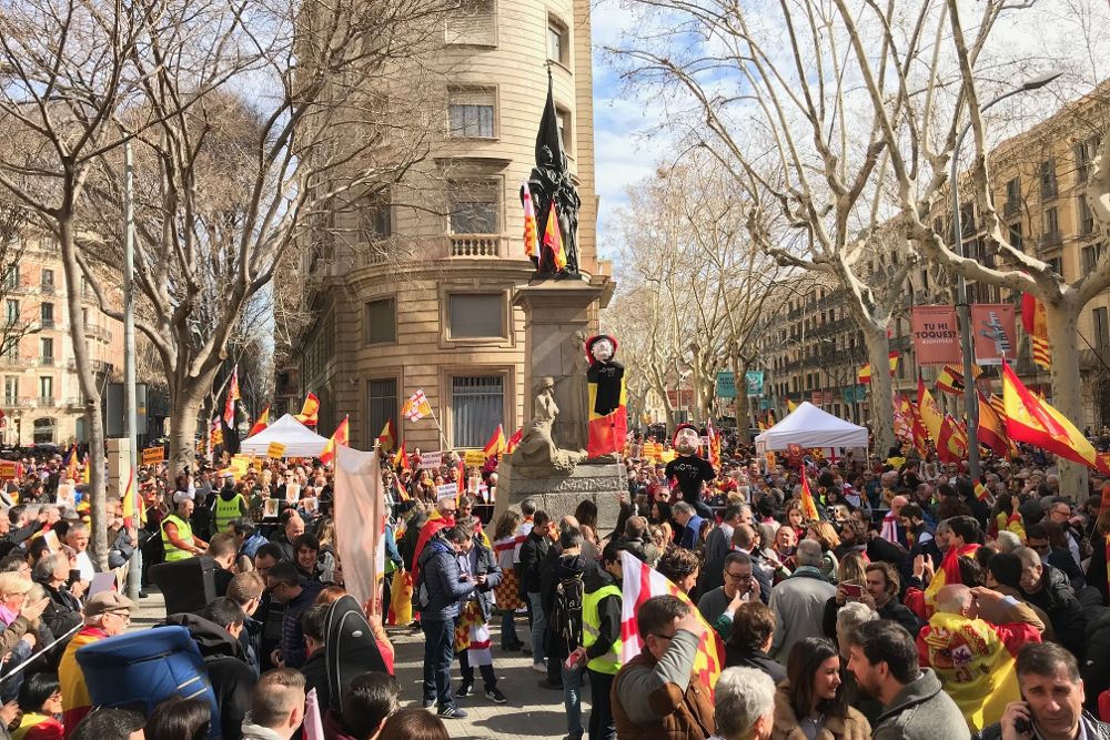Manifestación de defensores de la idea de Tabarnia en Barcelona.