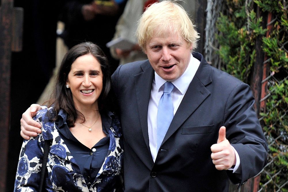 Boris Johnson (d) y su mujer, Marina Wheeler.