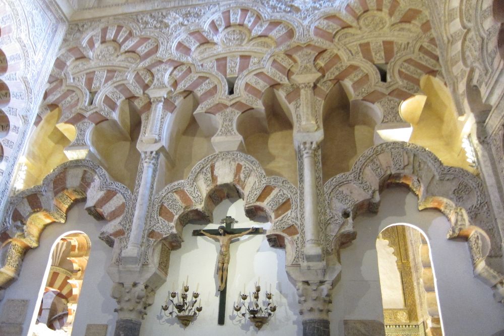 Interior de la Mezquita-Catedral de Córdoba. 