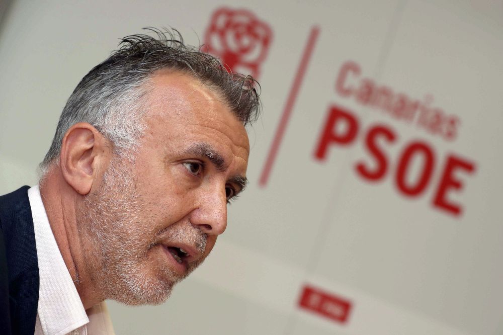 El secretario general del PSOE en Canarias, Ángel Víctor Torres.
