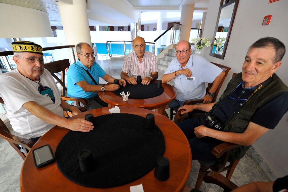 Algunos de los amigos que se han reunido en el encuentro de Tenerife.