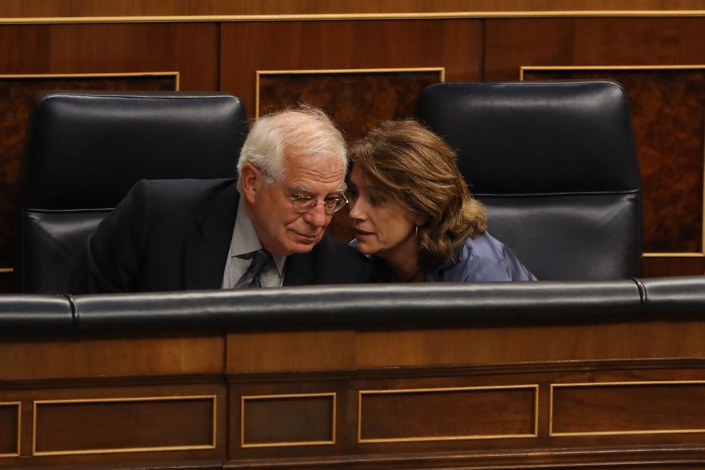 Josep Borrell y la ministra de Justicia, Dolores Delgado.