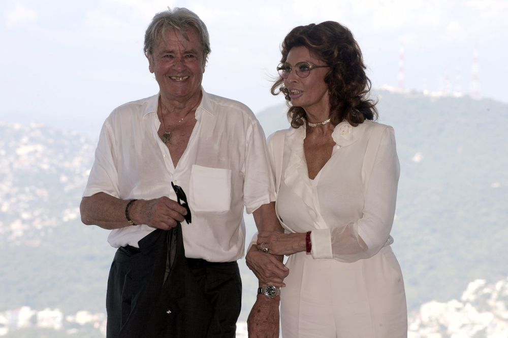 Alain Delon, en 2011, con Sophia Loren.
