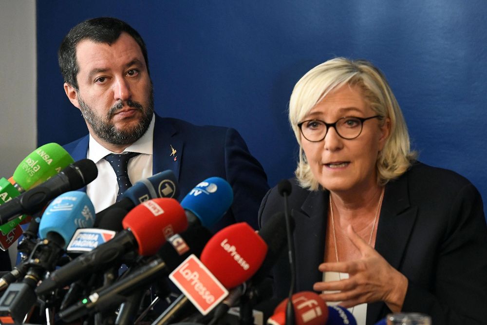 Marine Le Pen y el ministro italiano del Interior, Matteo Salvini, ofrecen una rueda de prensa en Roma.