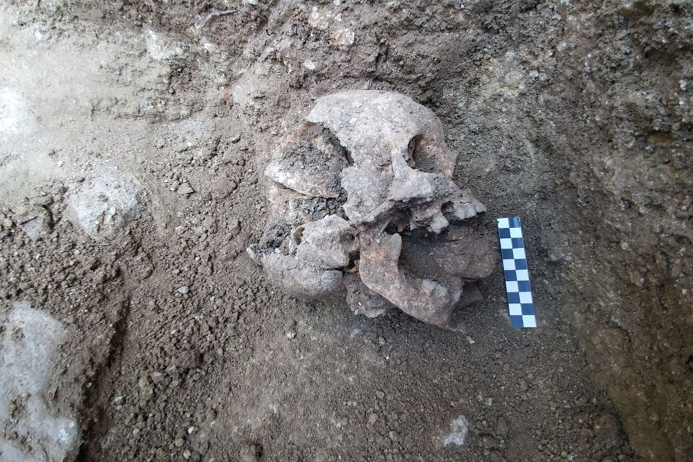 El hallazgo del cuerpo del niño con una piedra insertada en su boca en un antiguo cementerio romano supuso a un equipo de arqueólogos estar frente al ritual conocido como "entierro de un vampiro".