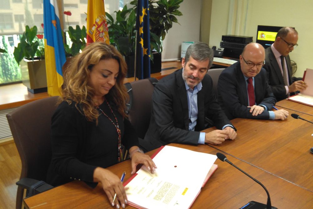 Firma del Plan de Empleo de Canarias.