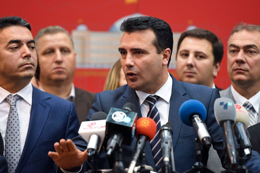 Zoran Zaev (c).