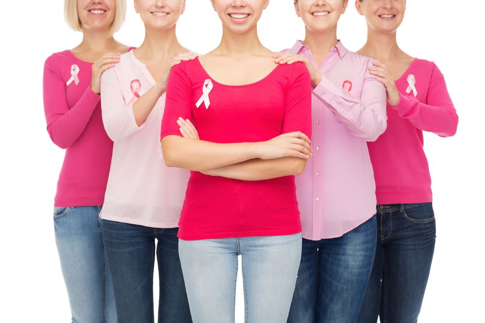 Mujeres en un anuncio sobre el test genético que permite prevenir y detectar precozmente el riesgo de cáncer hereditario de mama, ovario y endometrio.