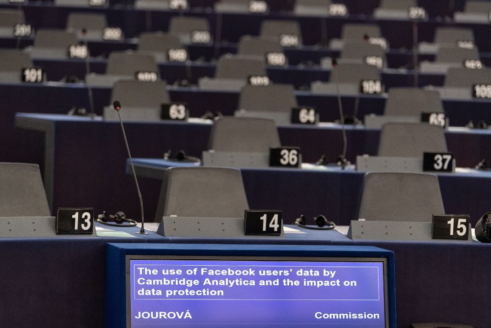 Escaños vacíos durante una sesión plenaria del Parlamento Europeo.