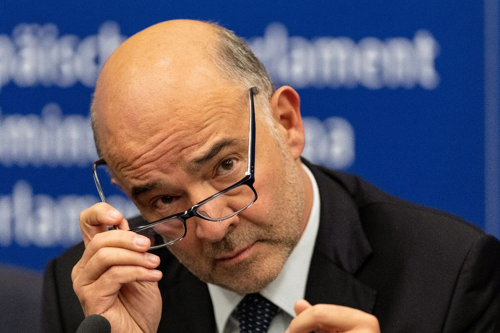 El comisario europeo de Asuntos Económicos, Pierre Moscovici, durante una rueda de prensa en el Parlamento de Estrasburgo.
