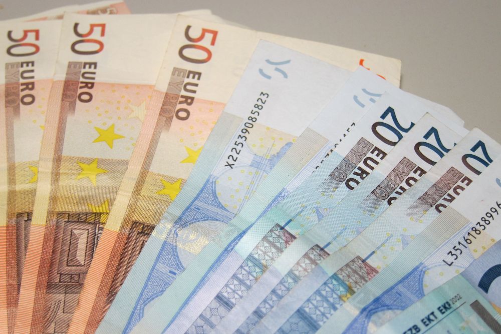 billetes euro dinero pib