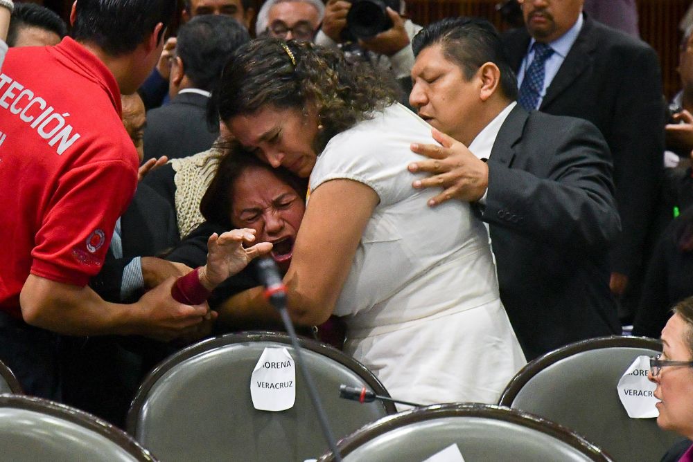 Carmen Medel Palma tras saber que su hija había sido asesinada.