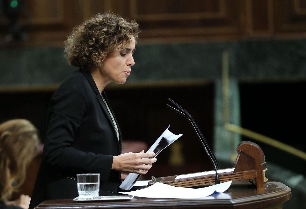 La portavoz del PP en el Congreso, Dolors Montserrat, ha sido la encargada de defender la proposición de ley.
