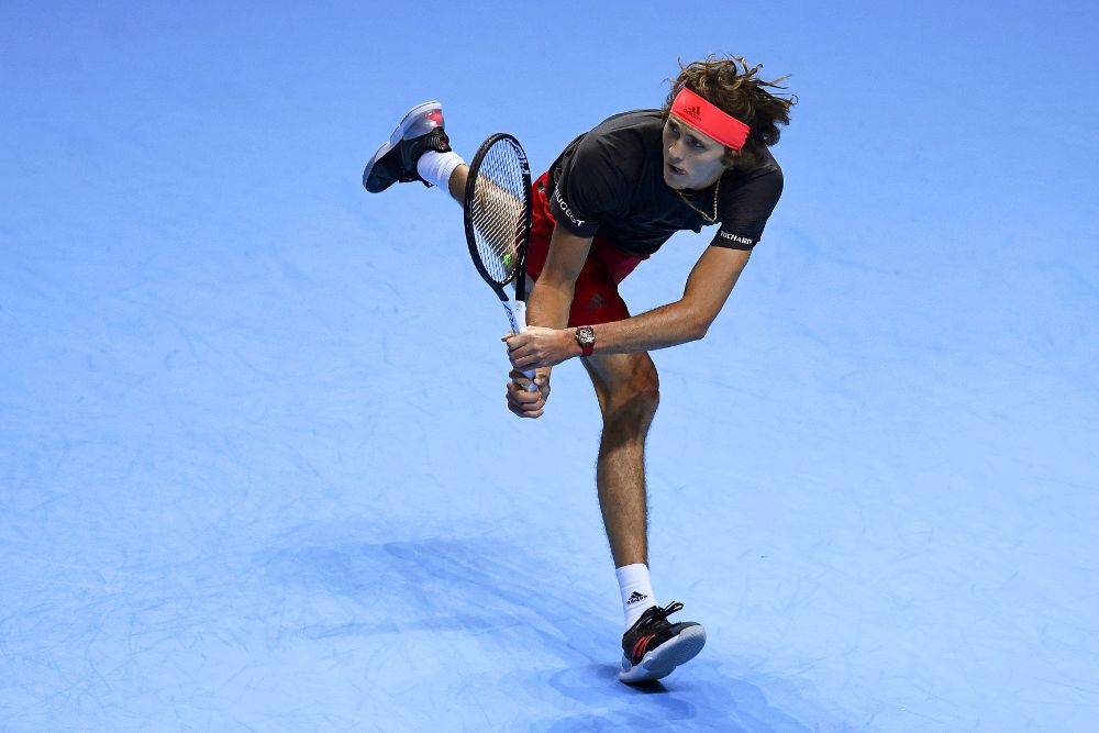El tenista alemán Alexander Zverev durante el partido contra Roger Federer.
