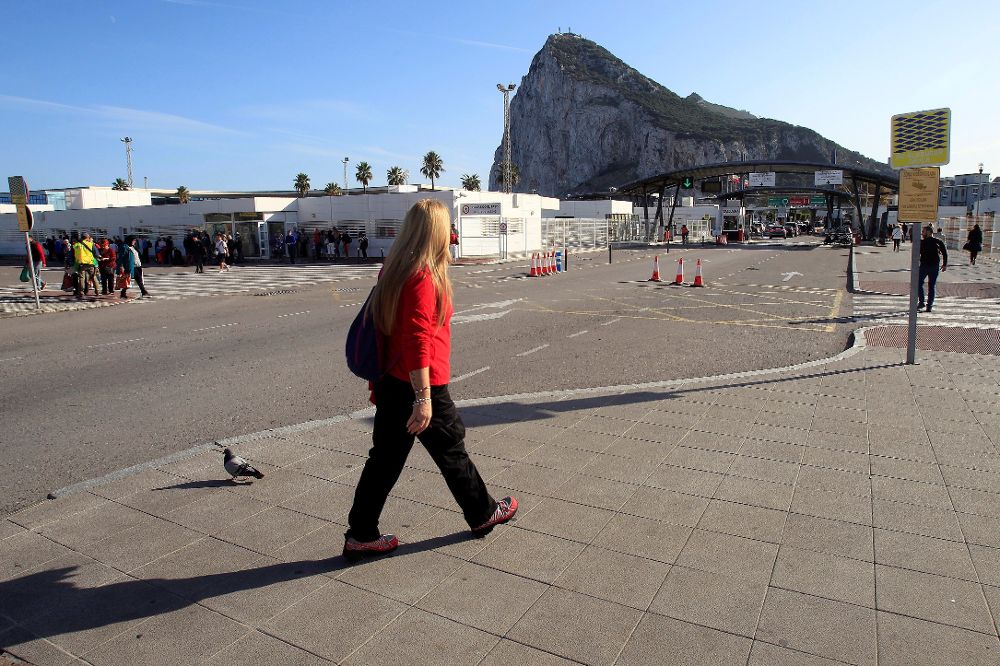 Vista del paso fronterizo con Gibraltar.