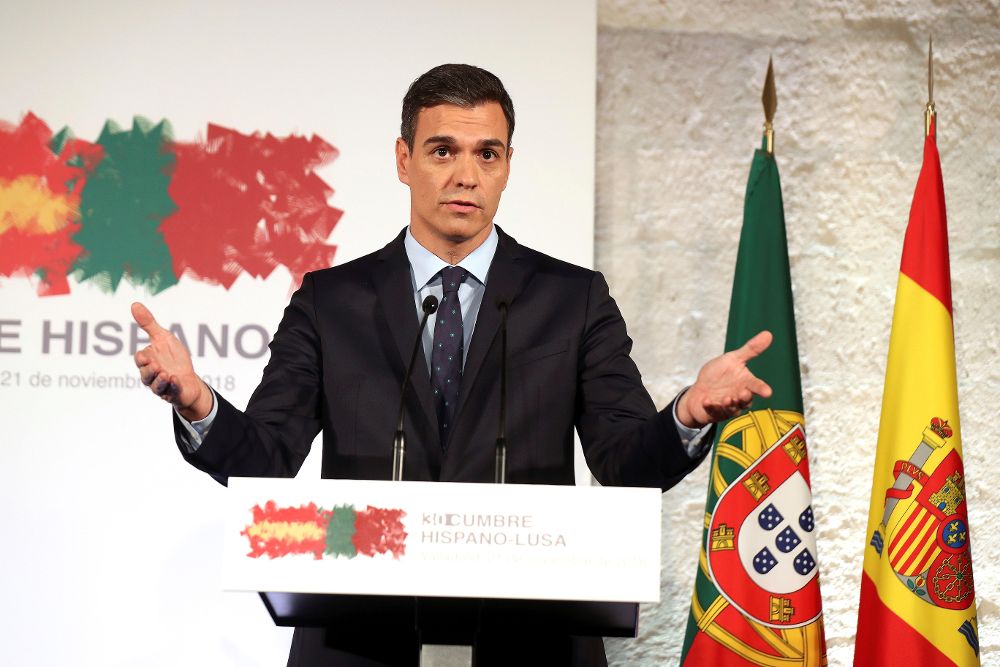 El presidente del Gobierno español, Pedro Sánchez en rueda de prensa conjunta con el primer ministro portugués.