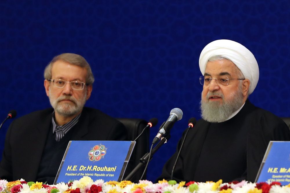 Hassan Rouhani (d), presidente de Irán.